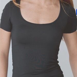 Klassy Network Elegant Black Short Sleeve Top